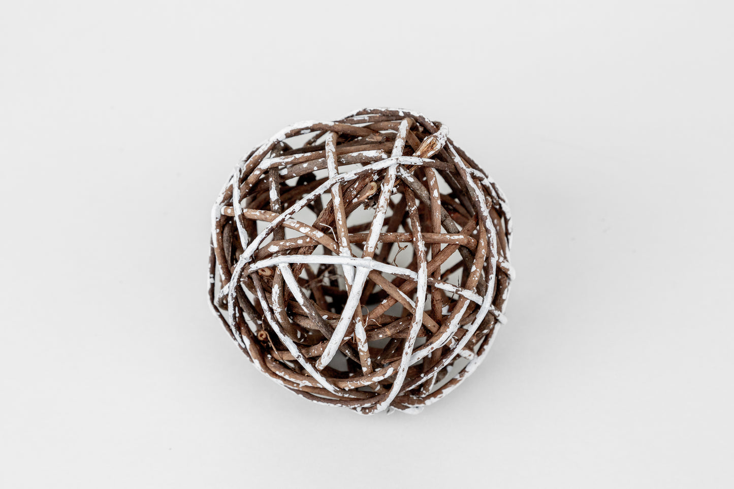 Vine Balls - 6" - 32 Pcs.
